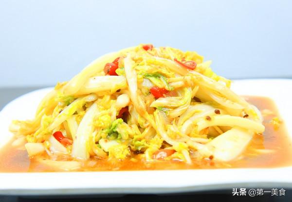 便宜的白菜也能做美味，大廚教你做魚香白菜，酸辣下飯，口感清脆