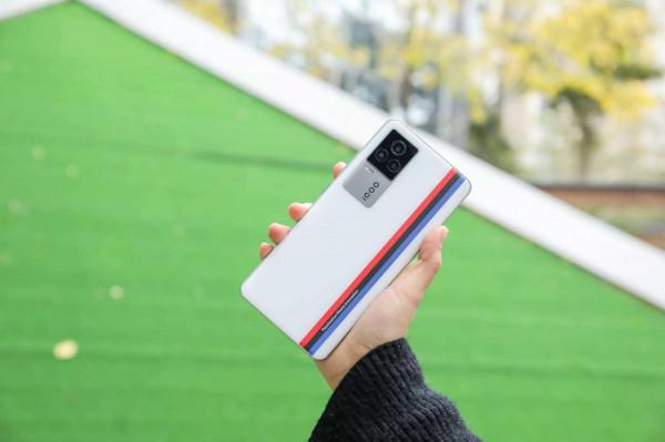 2021年外放音質最好的手機：除了華為Mate40 Pro，誰才是第一？