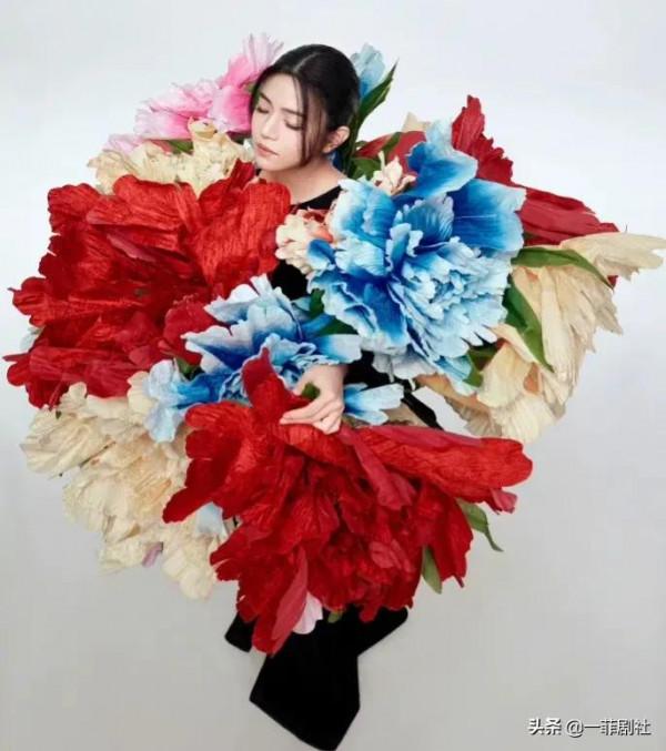 娛樂圈最新爆料，眾多頂流在內，最新封面大片曝光，大瓜小瓜來了