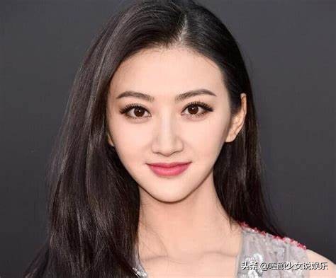 小紅靠捧,大紅靠命?錯了,換對造型立馬翻身 小紅靠捧,大紅靠命?錯了,換對造型立馬翻身