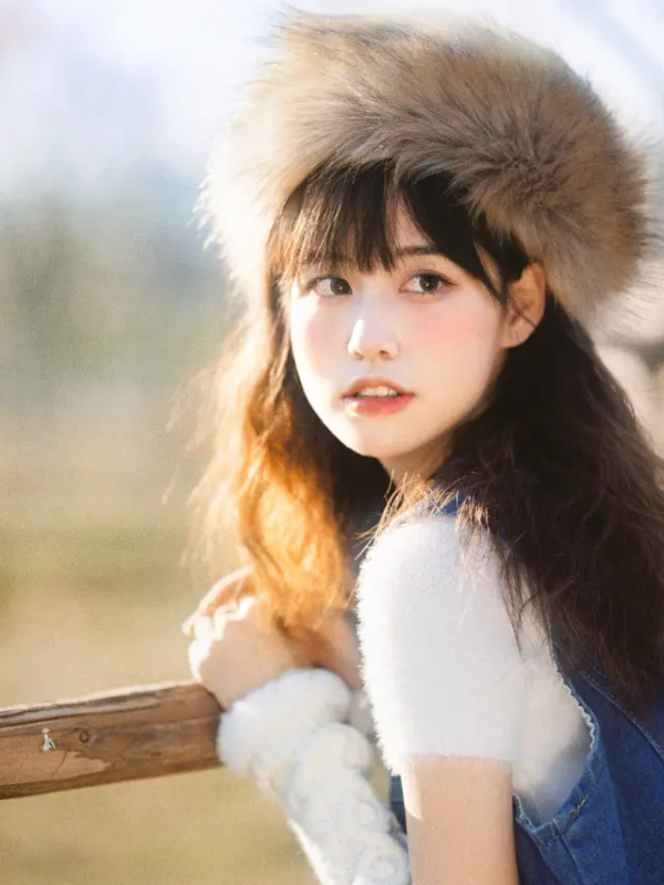 楊超越是“整”了嗎?怎麼突然美成王祖賢了? 楊超越是“整”了嗎?怎麼突然美成王祖賢了?