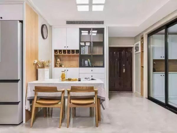 新房裝修，以下8個地方裝上櫃子，儲物空間就足夠用了