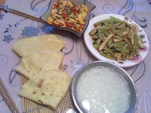 晚餐，四分之一維持自己的生命，四分之三維持醫生的收入，對嗎