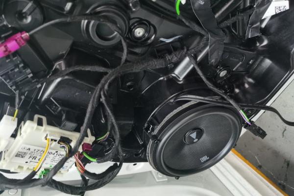 賓士A級改裝原車音響，帶來不一樣的車內音效！