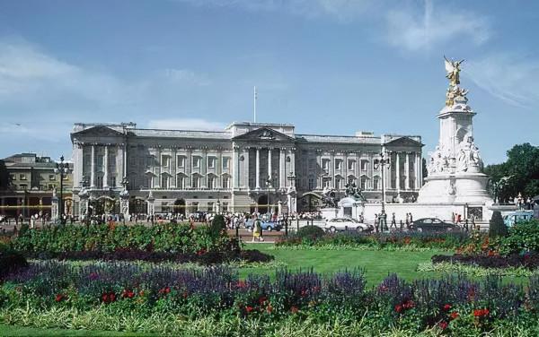 故宮位於“世界五大宮”之首，並不是憑空而論