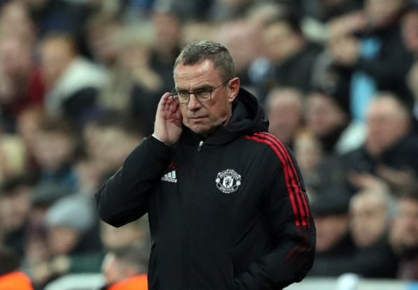 曼聯27歲巨星徹底飄了！沒有德布勞內的實力，卻有丁丁的所有缺點