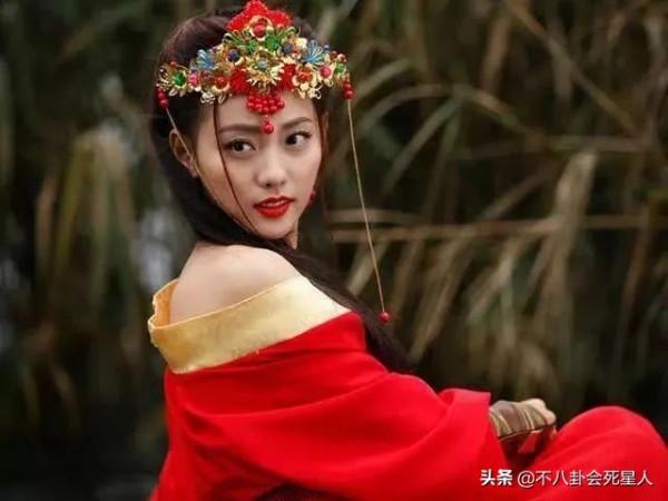 古裝美人敗給“髮際線”？少了劉海和額飾，“天仙”顏值都救不了