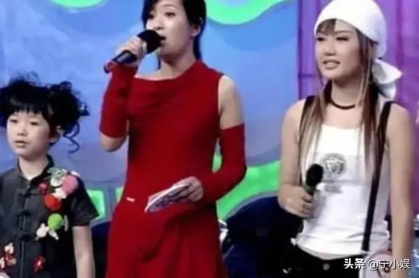 “整容失敗”王貝：和母親一起走上手術檯，出事後家人卻選擇私了