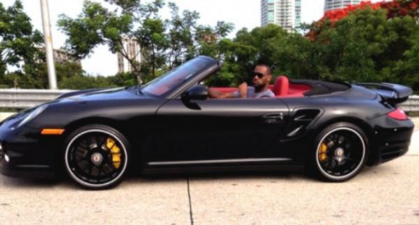 杜蘭特車價值436萬美元,居榜首;詹姆斯車價值279萬,居第二 杜蘭特車價值436萬美元,居榜首;詹姆斯車價值279萬,居第二