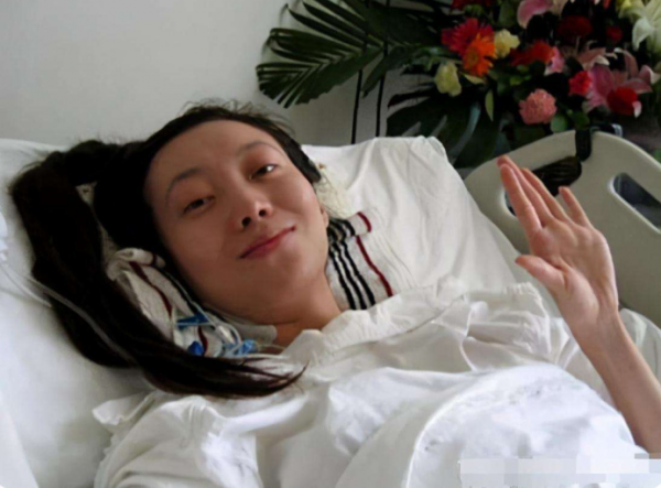 輪椅舞者劉巖：在奧運彩排中摔傷，張藝謀愧疚一生，如今怎樣了