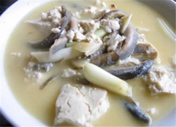 農村叫“地黃金”500元一斤,生長在深3米以下的土裡 農村叫“地黃金”500元一斤,生長在深3米以下的土裡