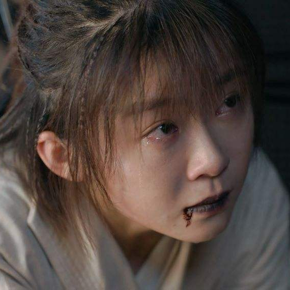 “清純校花”宋伊人：出道多年不溫不火，如今被傳背後有人撐腰