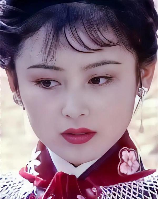 年輕的陳紅太美，古裝驚為天人，看看她到底有多美？