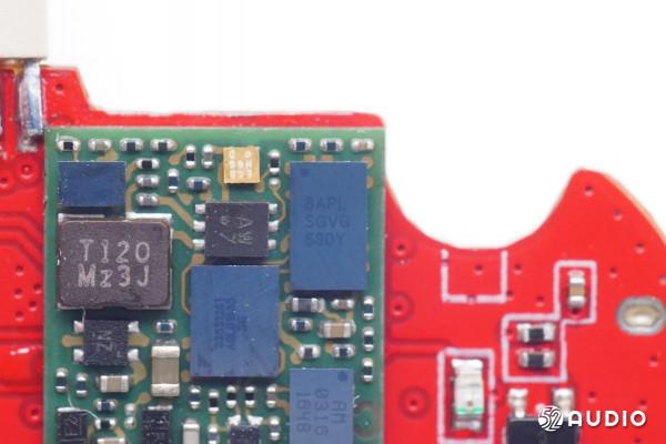 一拖二無線領夾麥克風M9拆解報告,即插即用、雙人錄製 一拖二無線領夾麥克風M9拆解報告,即插即用、雙人錄製