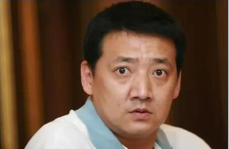 跑龍套出鏡2分鐘,卻搶了3位影帝的戲,“壞人”王硯輝的成名史 跑龍套出鏡2分鐘,卻搶了3位影帝的戲,“壞人”王硯輝的成名史