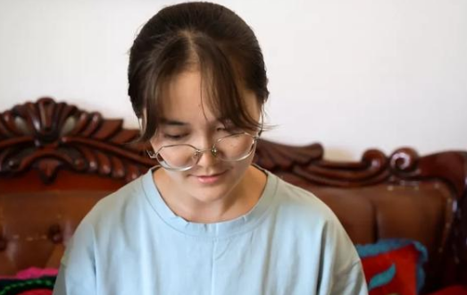 新疆女孩被北大錄取,新疆人卻在天津讀高中,錄取分數惹爭議 新疆女孩被北大錄取,新疆人卻在天津讀高中,錄取分數惹爭議