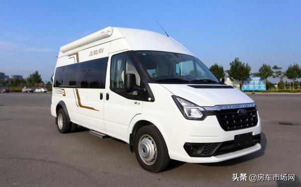 不到30萬福特房車怎麼選？新全順和新世代pro兩款經典車型對比