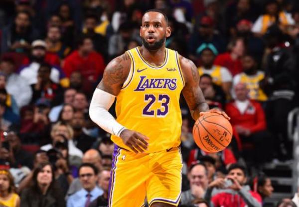 現役8大三冠王，兩個格林上榜，庫裡能超詹姆斯嗎？