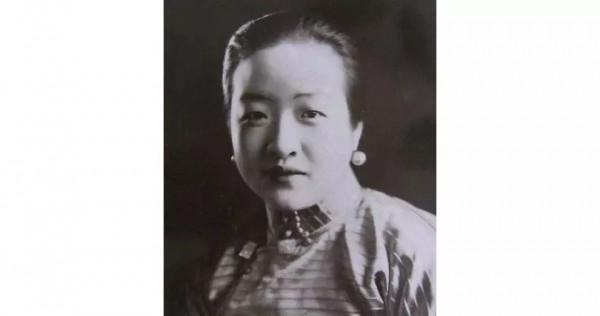 李鴻章的外孫：抽鴉片敗光18處房產，卻生出一個天才