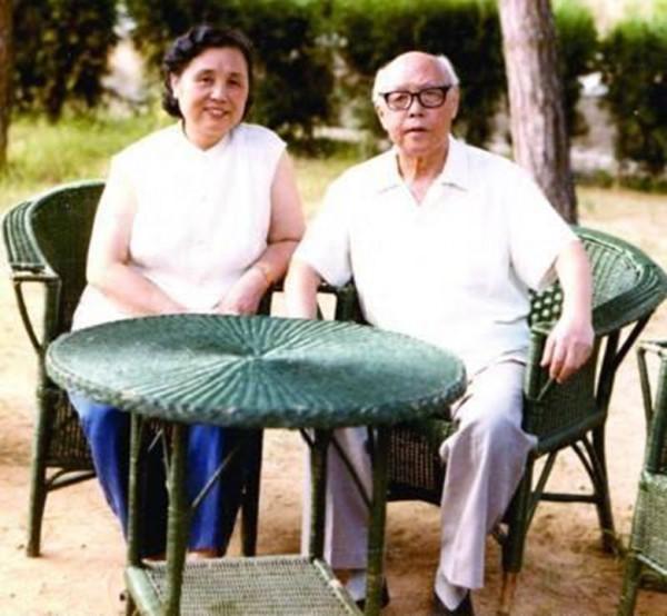 毛主席同窗李苦禪，醉酒給主席寫信：蔣介石不管我，所以找您來管