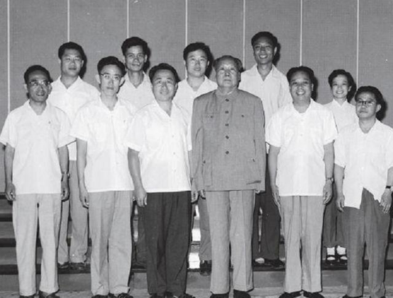 1976年毛主席逝世後，李敏致電張仙朋：你為何還不來北京悼念爸爸