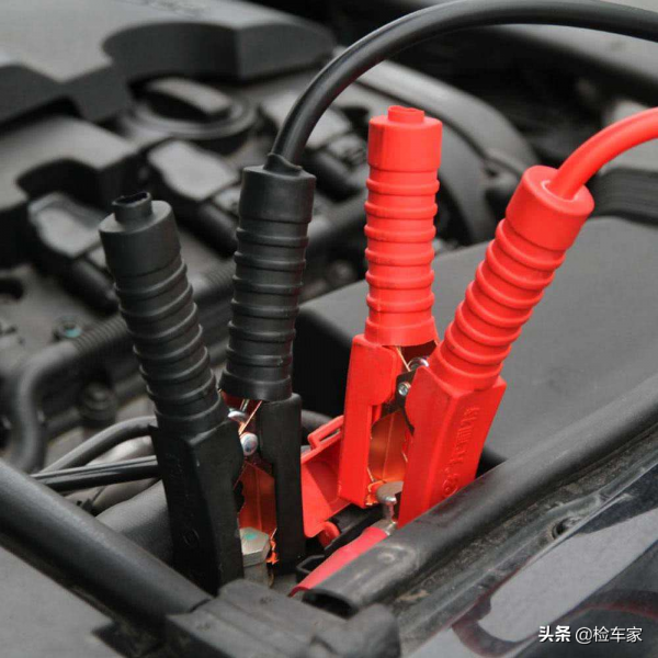 售價超百萬的捷豹，開4年只要22萬！老哥：我就喜歡撿撲街車