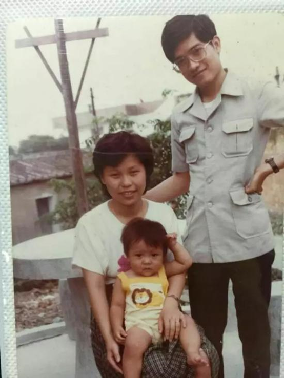 郎鹹平：學渣逆襲成學霸，好好的經濟專家不做，要做“江湖騙子”