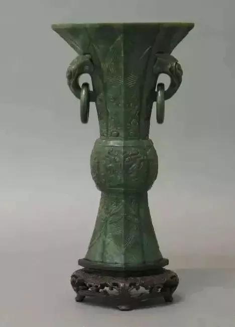 玉雕絕技，鏤空活環