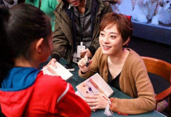 孫儷資助向海清4年，大學畢業後卻想毀掉孫儷，他為何要這樣？