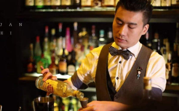 6年前,90後四川小夥楊灘,娶了80後英國女歌手,後來過得好嗎? 6年前,90後四川小夥楊灘,娶了80後英國女歌手,後來過得好嗎?