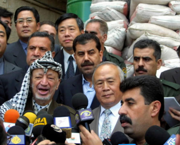 世界級詐騙!掏空國庫35億,花千萬向蕭亞軒求婚,劉特佐什麼來頭 世界級詐騙!掏空國庫35億,花千萬向蕭亞軒求婚,劉特佐什麼來頭