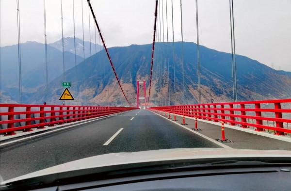 去年除夕夜，我單人單車的風雪高原歷險記