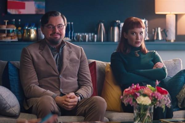 31歲詹妮弗·勞倫斯挺孕肚亮相,穿斗篷裙美似王妃,面板好到發光 31歲詹妮弗·勞倫斯挺孕肚亮相,穿斗篷裙美似王妃,面板好到發光