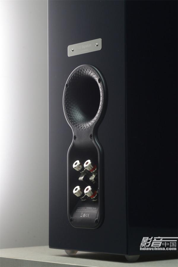 「測評」B&amp;W 702簽名版（午夜藍色）：紀念品牌成立55週年，融入800系列元素