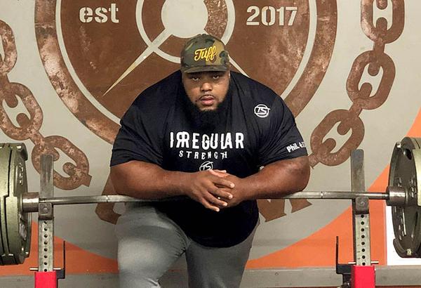 “臥推野獸”朱利葉斯·馬多克斯：世界臥推第一人，目標是800磅