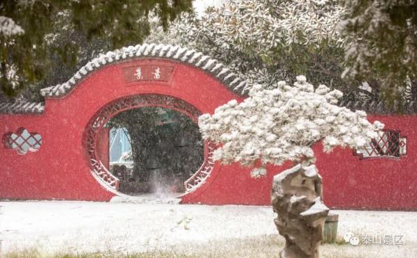 雪後岱廟，超凡脫俗不染塵