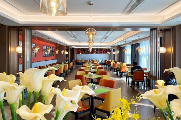 居停順遂，惺惺相“希”——記我與Hilton二〇二一