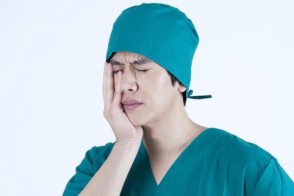 “白血病”專挑孩子下手，家長注意：孩子有5個異常，需及時排查