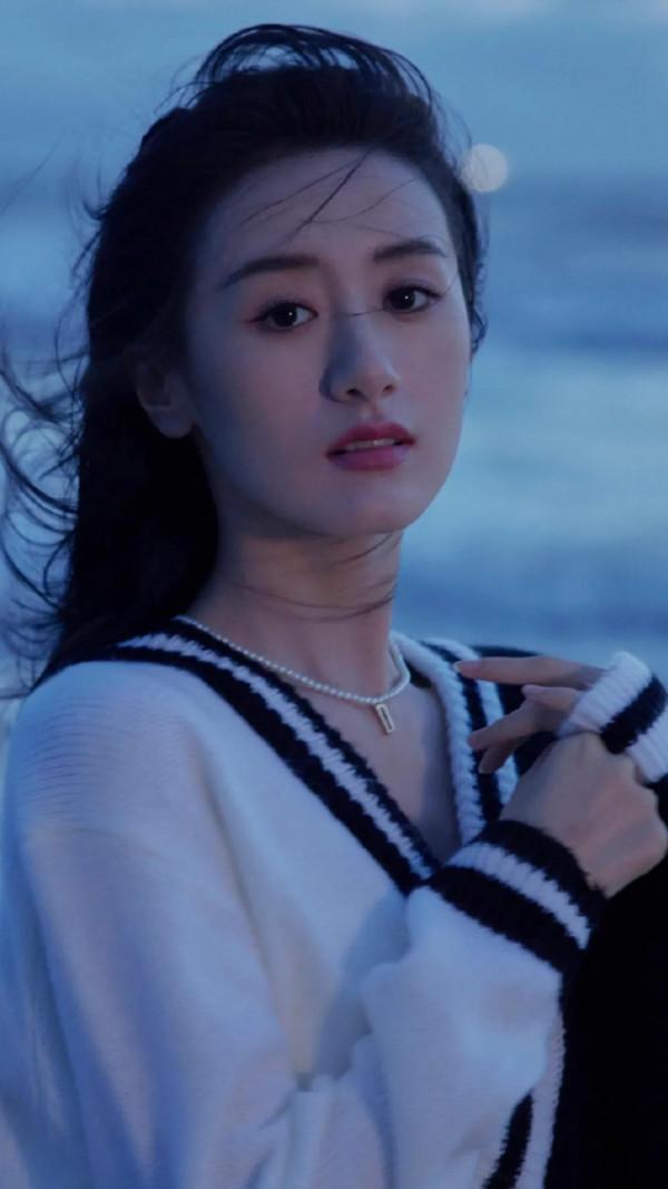 袁冰妍甜美又不失溫柔,眼裡有星辰大海 袁冰妍甜美又不失溫柔,眼裡有星辰大海