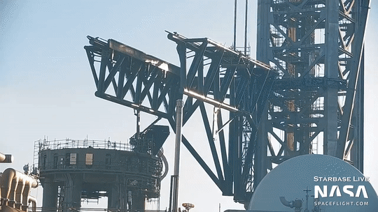 韓國F-5墜毀現場畫面曝光,飛行員遺體留在飛機內丨圖說軍事 韓國F-5墜毀現場畫面曝光,飛行員遺體留在飛機內丨圖說軍事