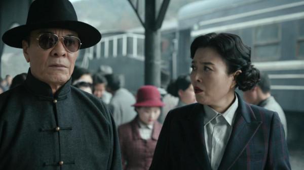 《霞光》隱藏最深的“大姨”到底是誰？這一男一女嫌疑最大