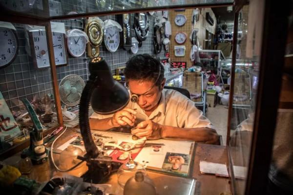 農村曾經吃香的10種手藝人,如今消失不見了,勾起70-80後的回憶 農村曾經吃香的10種手藝人,如今消失不見了,勾起70-80後的回憶