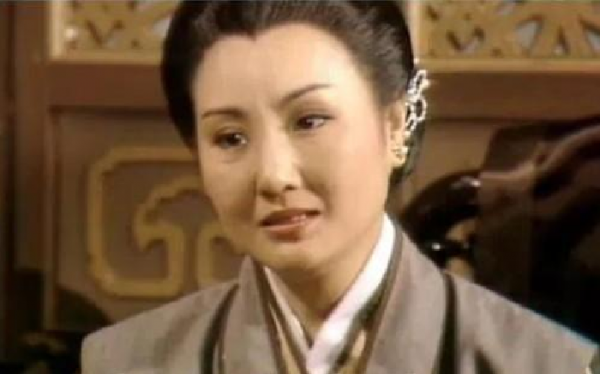 新白娘子傳奇：紫蘊龍王參修為比白素貞還高，為何遲遲不能飛昇？