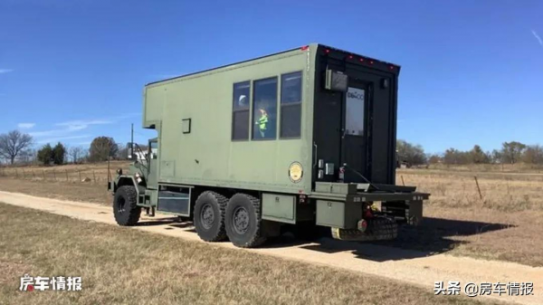 僅此一輛!軍用卡車變房車,外觀硬核油箱超大續航達1100公里 僅此一輛!軍用卡車變房車,外觀硬核油箱超大續航達1100公里