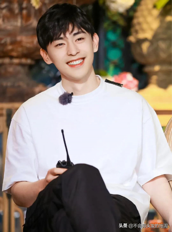 鄧倫、李沁、沈月、白敬亭、秦嵐、AB、趙文卓、趙露思、馬嘉祺