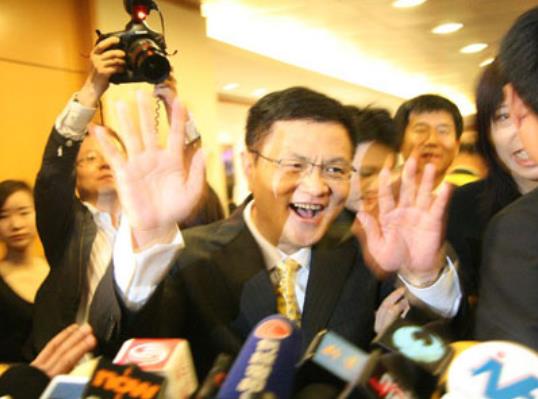 銀泰系“生吞”百年城：浙商大佬沈國軍與吳雲前的4年恩怨情仇