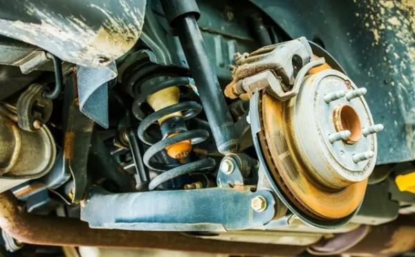 奧迪A8軸承破裂是什麼原因，解決方案請參考