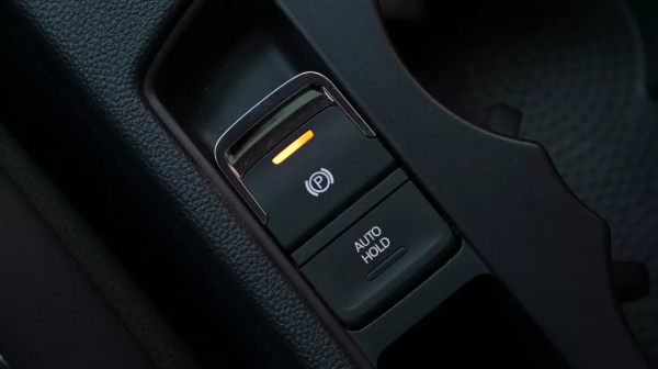 「諾總日記」忍不住自掏腰包，“奇怪分子”的途安L卻內有亮點