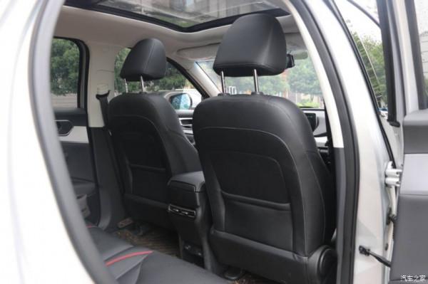 出門自駕，還是要這輛X7舒適一些