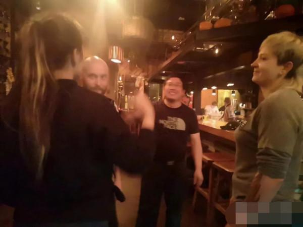 俄羅斯閱兵時響徹雲霄的烏拉，就是俄羅斯的高光時刻